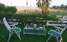 Apartamento con terraza y vistas al mar